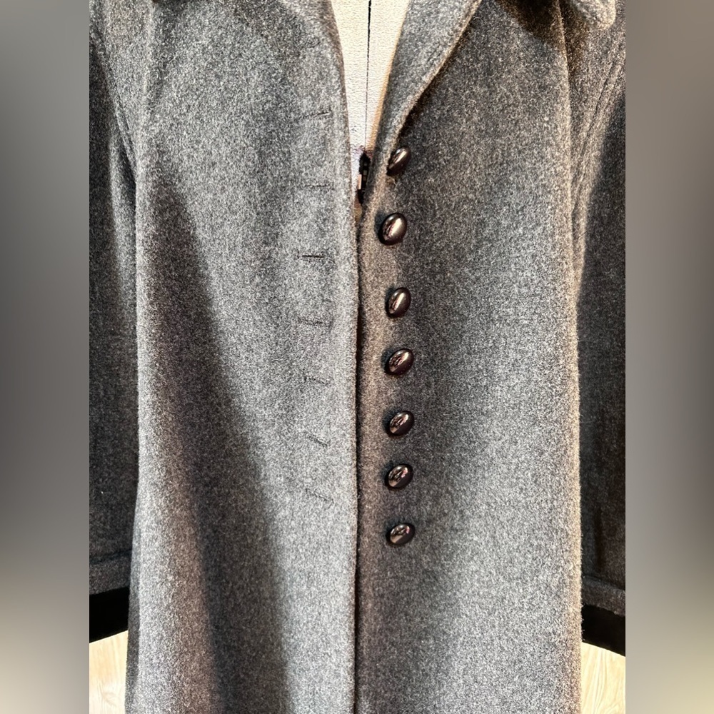 Vintage Mario de Pinto Wool Button Down Trench  Overcoat with Velvet Trim Large - Picture 6 of 16